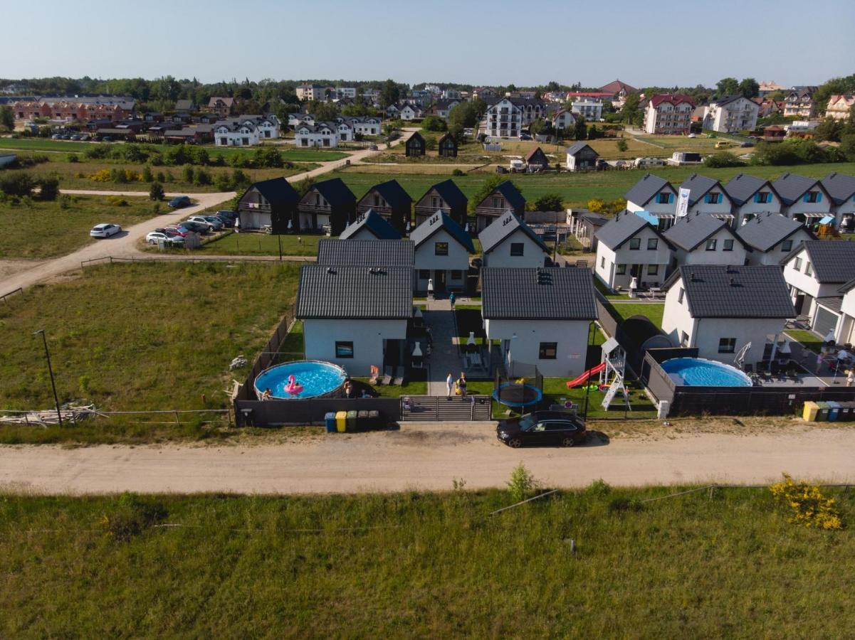 Domki Rajski Wypoczynek Z Basenem Jastrzębia Góra Exterior foto